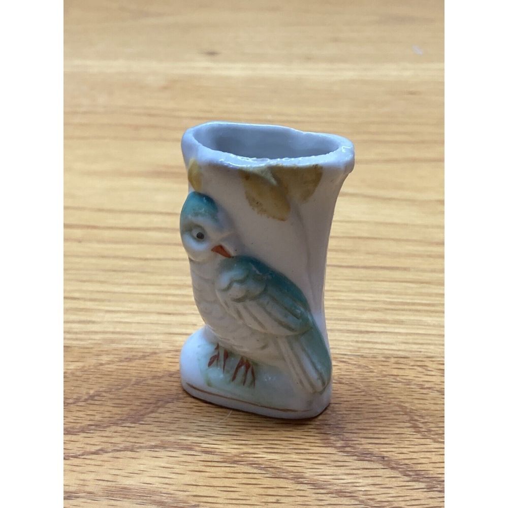 Small‎ Porcelain Vase with Parrot Bird  Made In Japan Vintage Hand Painted